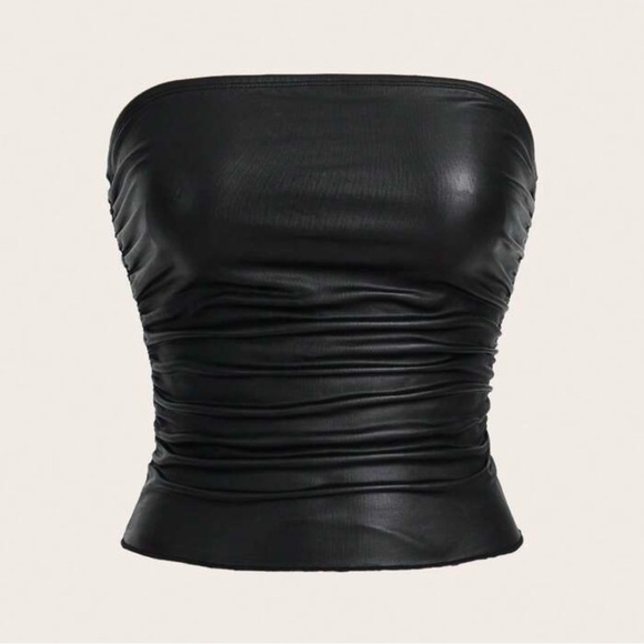 Black Strapless Ruched Top - Picture 1 of 3